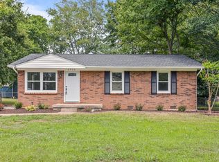 6918 Love Ln, Hixson, TN 37343