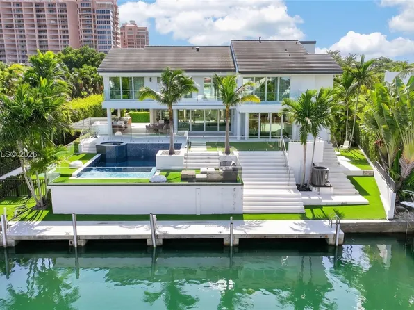 6819 Sunrise Pl, Coral Gables, FL 33133