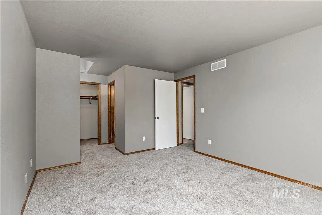 3 bed, 1518 sqft, $2,250 — Photo 1