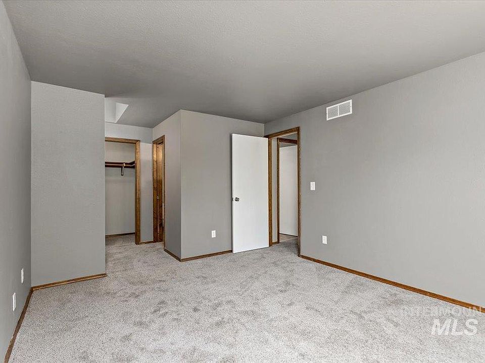 1st image of 5808 W Battlement Ct