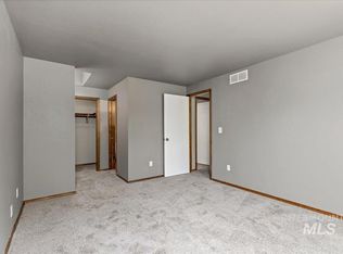 5808 W Battlement Ct, Boise, ID 83703