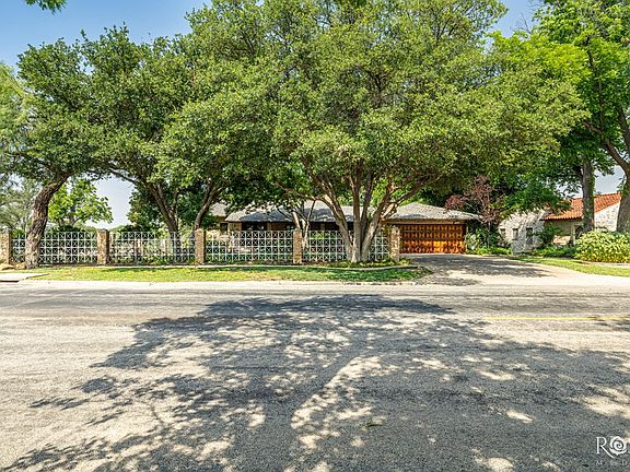 2nd image of 1703 Christoval Rd