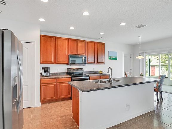 3rd image of 31829 Sunpark Cir