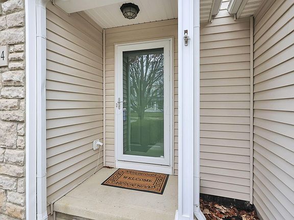 5th image of 7894 Brianna Dr