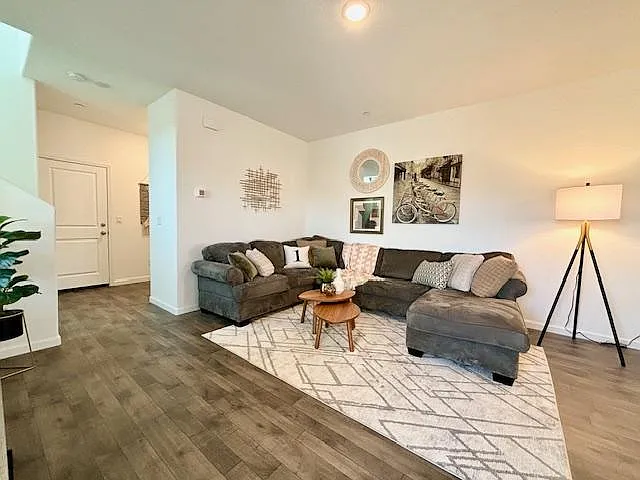 4173 Arjuna Way — Photo 12