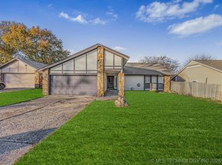 13811 E 32nd St, Tulsa, OK 74134