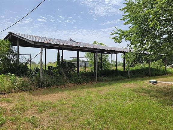 3rd image of 561 Vz County Road 3918