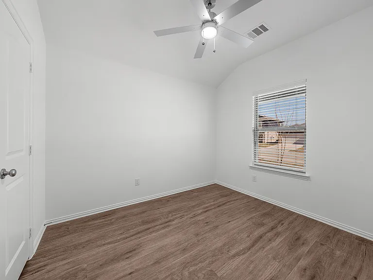 216 Fairmeade Dr — Photo 19