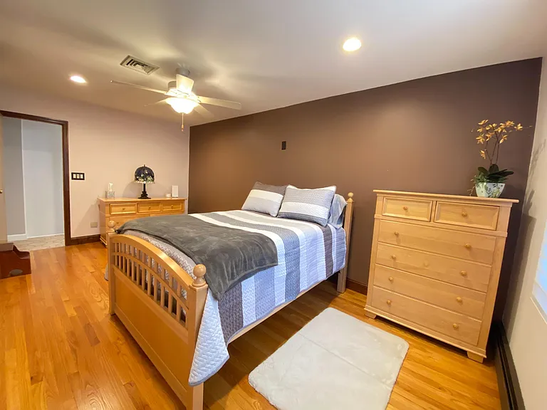 247 Montclair Ave — Photo 19