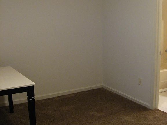 5th image of 501 Walnut Ave SE APT 14