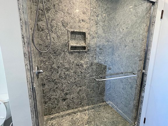 3rd image of 122 Barneson Ave #3