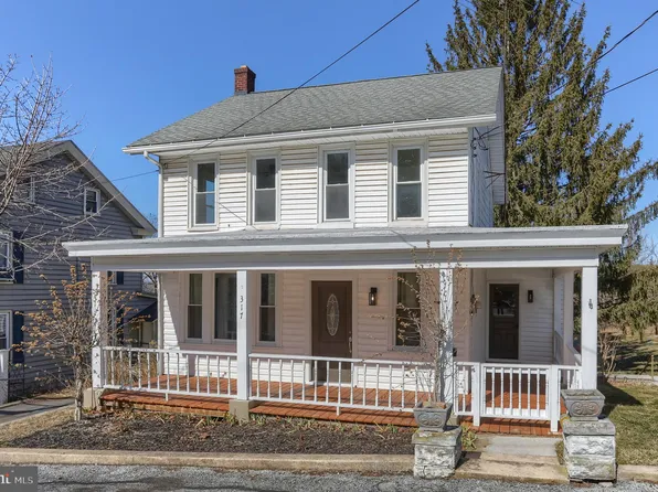 317 Rexmont Rd, Lebanon, PA 17042