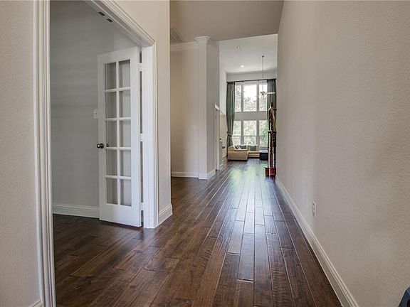 4th image of 5505 Dorchester Ln