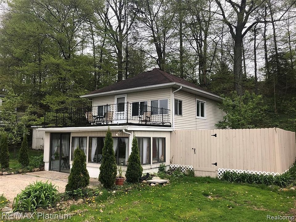 1st image of 2088 Gray Park Dr