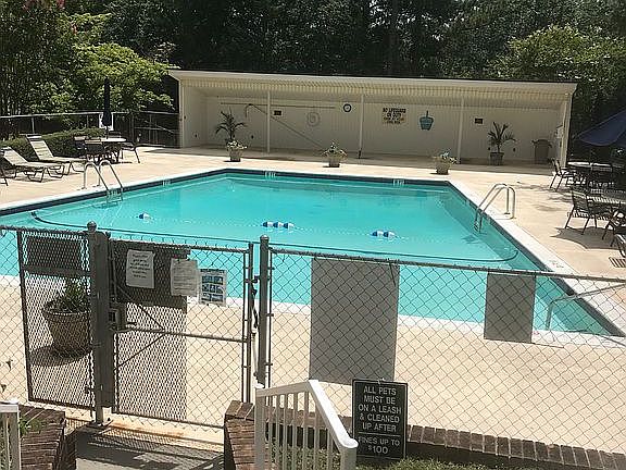 3rd image of 3600 Chateau Dr APT 216