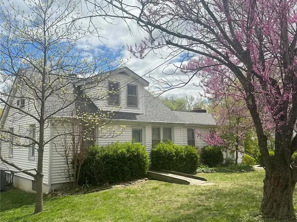 1602 Madison Ave, Washington, MO 63090