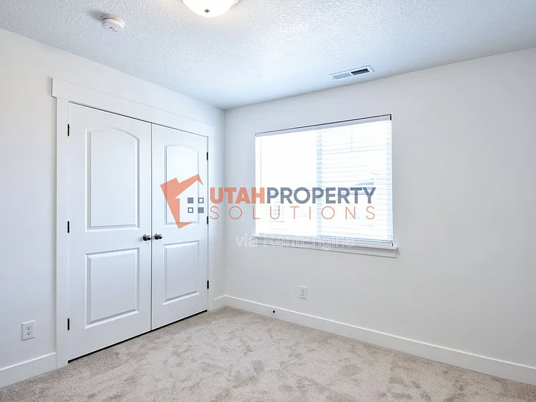 1621 N 3890 W — Photo 19