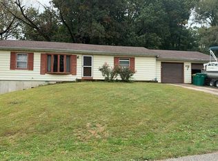 678 Glenwood Dr, Pevely, MO 63070