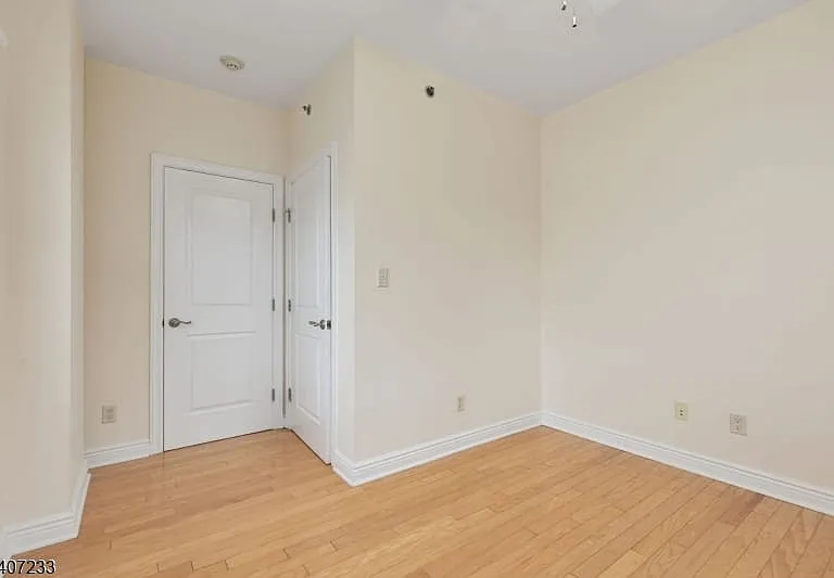 453 Springfield Ave — Photo 11
