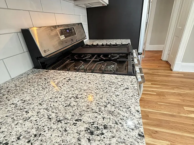 45-47 Maplewood Ave — Photo 22