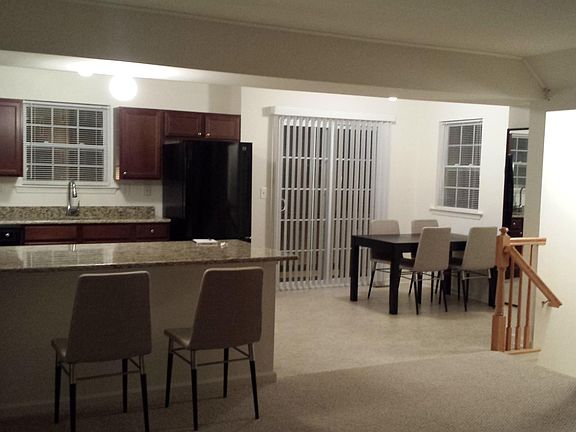 2nd image of 8 Keenan St