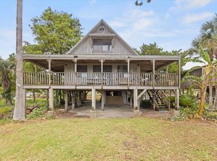 62 Bayou Rd, Crawfordville, FL 32327