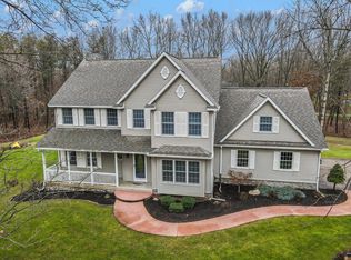 9150 Highland View Dr, Kalamazoo, MI 49009