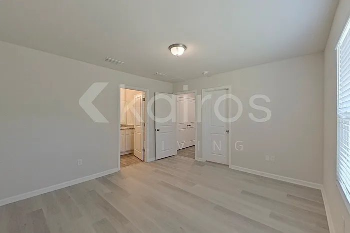 880 Whispering Creek Ave — Photo 15