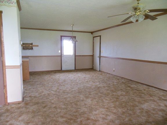 Additional Living Room