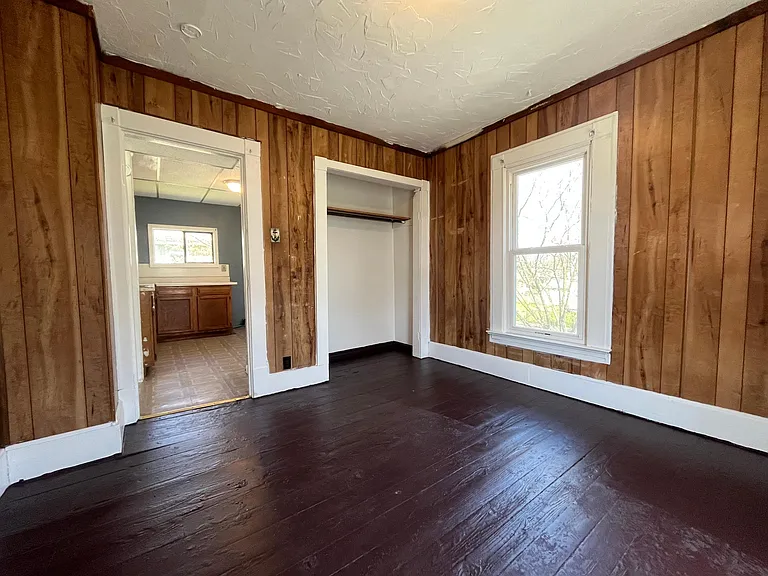 2430 Cudaback Ave #2 — Photo 18