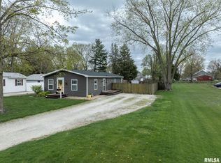 212 W Ann St, Knoxville, IL 61448