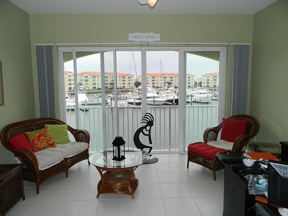 5th image of 9 Harbour Isle Dr E Unit 202
