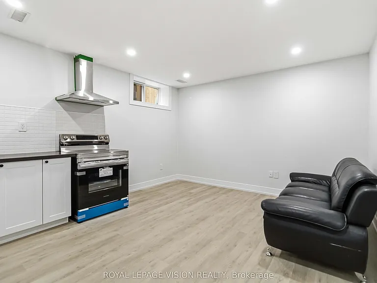 77 Thomas St #LOWER — Photo 15