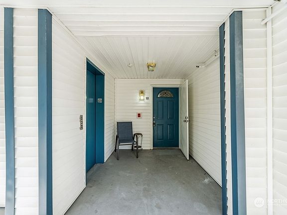 3rd image of 2505 62nd Street SE #101