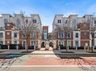 2440 Massachusetts Ave UNIT 23, Cambridge, MA 02140