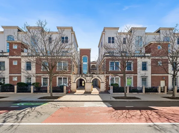 2440 Massachusetts Ave Unit 23, Cambridge, MA 02140