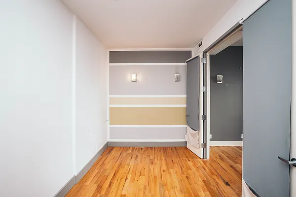 Rented by Nooklyn NYC LLC | media 28
