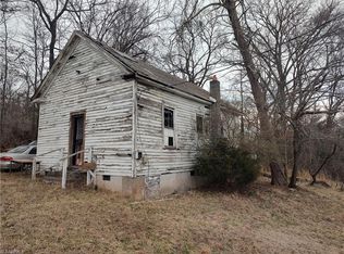 936 Burton St, Eden, NC 27288