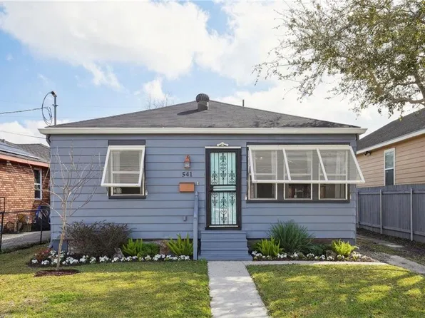 541 Warrington Dr, New Orleans, LA 70122