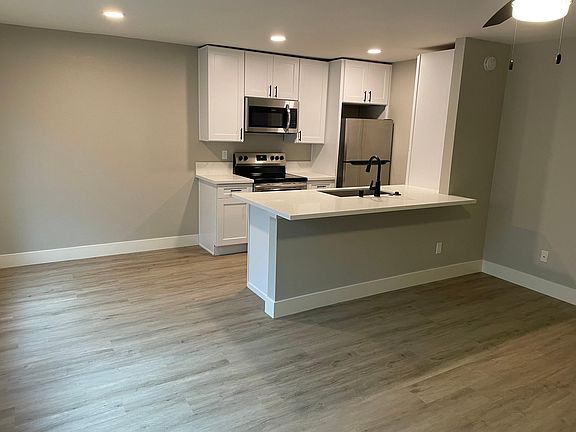 5th image of 4146 Swift Ave APT 2