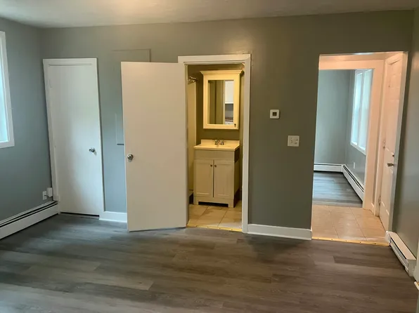 24 Mount Globe St #2, Fitchburg, MA 01420