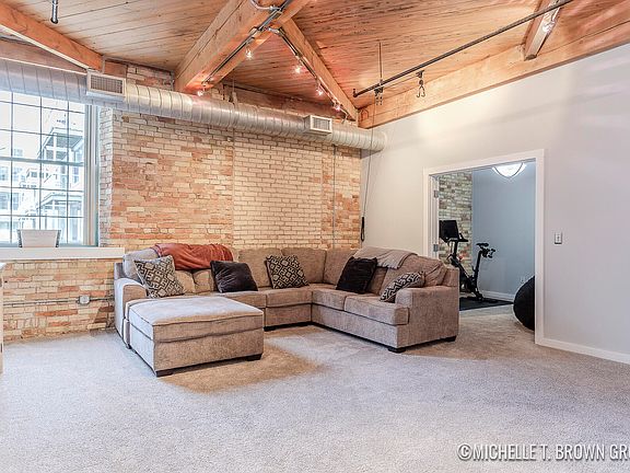 4th image of 940 Monroe Ave NW Unit 249