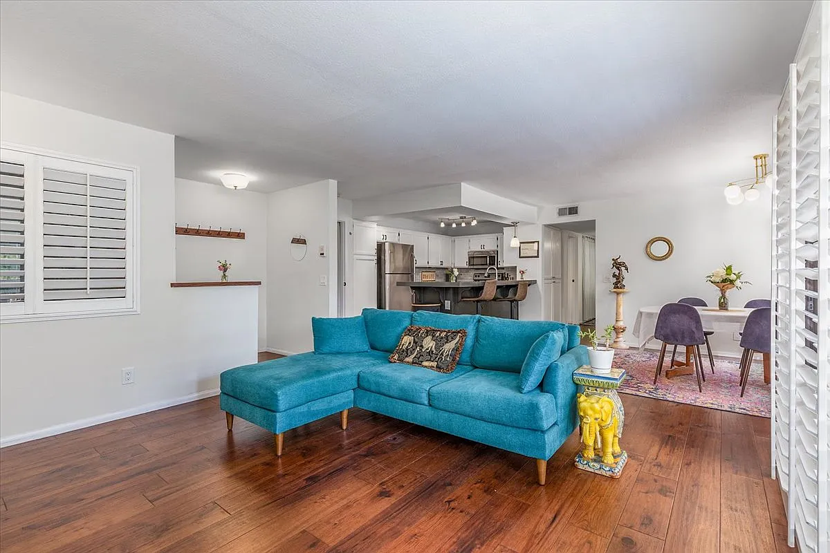 2 bed, 1210 sqft, $3,800 — Photo 4