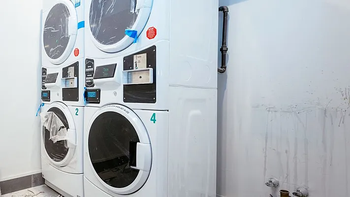 Rented by Nooklyn NYC LLC | media 73