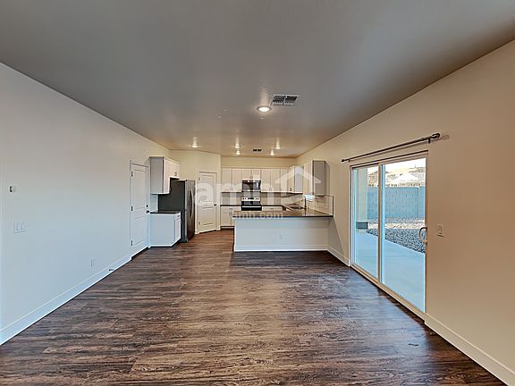 4th image of 21509 S 231st St