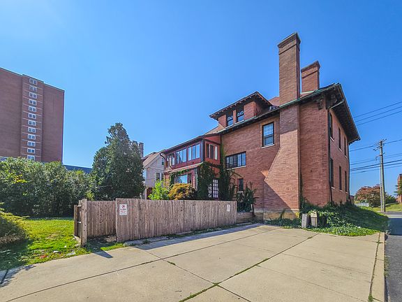 4th image of 25 15th St