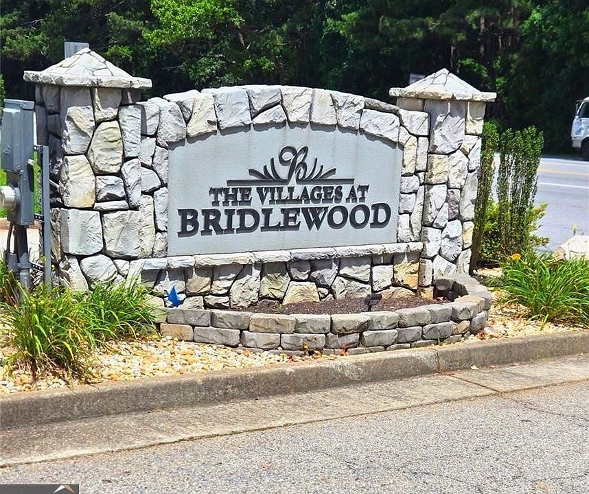 1st image of 246 Saddleview Trl