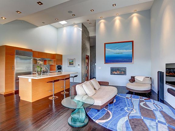 4th image of 90 Lyford Dr APT 6