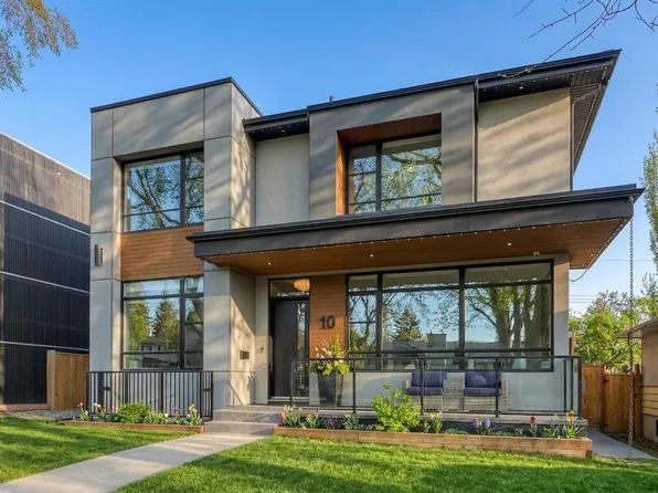 10 S Lissington Dr SW, Calgary, AB T3E 5E1