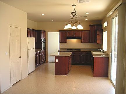 4th image of 1976 Tanner Valley Cir
